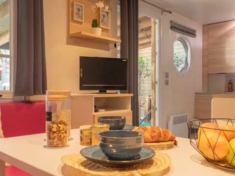 MOBILHOME 2 personnes - "AMOUREUX" 1 CHAMBRE