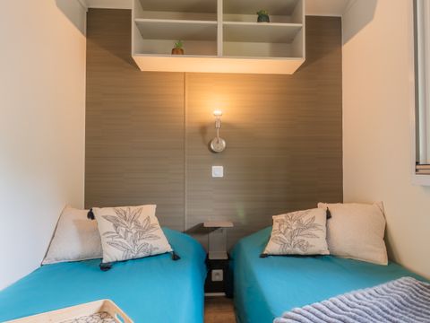 MOBILHOME 6 personnes - "SPACIEUX" - 2 CHAMBRES