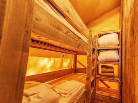 Tente en toile et en bois 8 personnes - SunLodge Pamoja & Kambi
