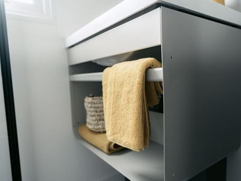 MOBILHOME 4 personnes - Mobil-home | Premium | 2 Ch. | 4 Pers. | Terrasse Lounge | Clim. | TV