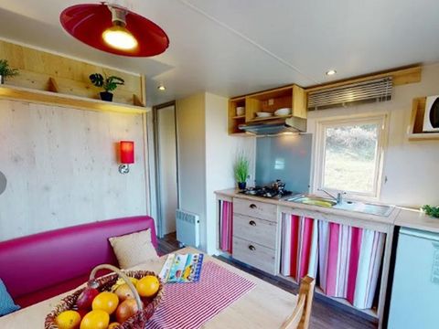 Hébergement 4 personnes - Roulotte avec vue nature - 20,40m² - 2 chambres (2 adultes + 2 enfants -12 ANS)