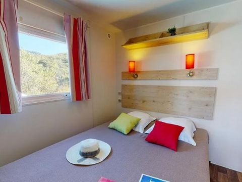 Hébergement 4 personnes - Roulotte avec vue nature - 20,40m² - 2 chambres (2 adultes + 2 enfants -12 ANS)