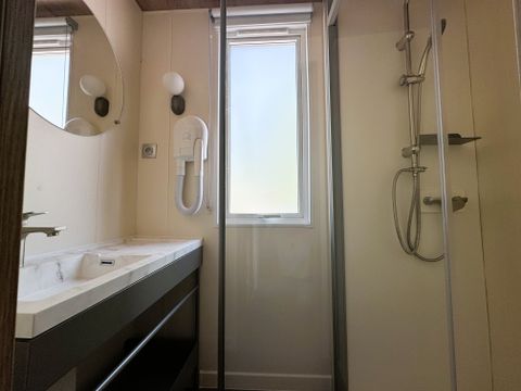 HÉBERGEMENT INSOLITE 4 personnes - Mobil home Cottage Premium 2 Chambres - climatisation - Lave vaiselle
