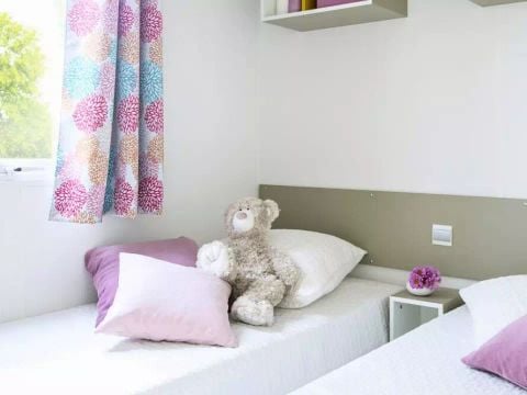 MOBILHOME 4 personnes - Premium 3 Pièces 4 Personnes Climatisé + TV