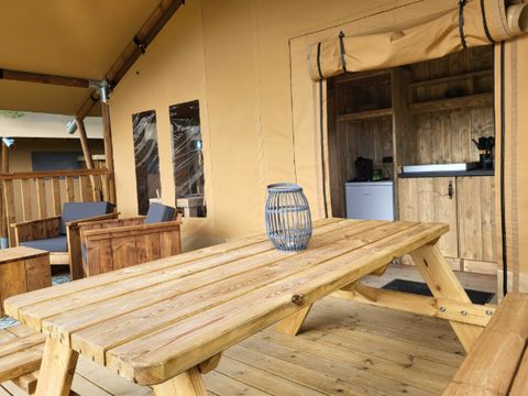 Tente en toile et en bois 4 personnes - Tente safari 4p avec sanitaires