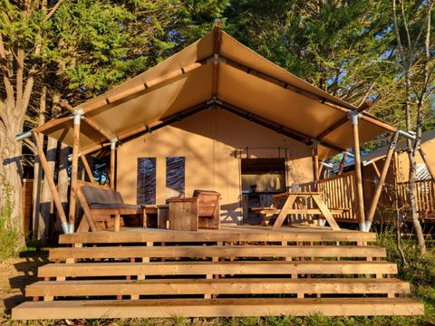 Tente en toile et en bois 6 personnes - Tente safari 6p avec sanitaires