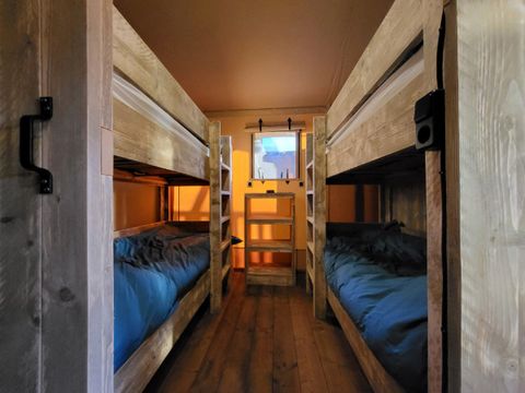 Tente en toile et en bois 6 personnes - Tente safari 6p avec sanitaires