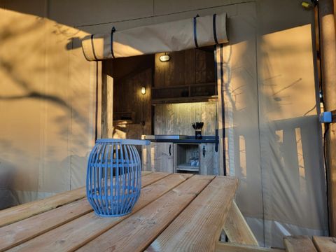 Tente en toile et en bois 6 personnes - Tente safari 6p avec sanitaires