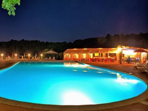 Camping Domaine Naturiste Petit Arlane - Camping Alpes-de-Haute-Provence