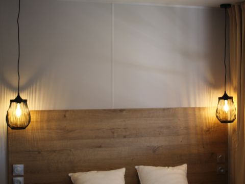 MOBILHOME 6 personnes - Privilège 3 chambres (attention lit mezzanine max 75kg)