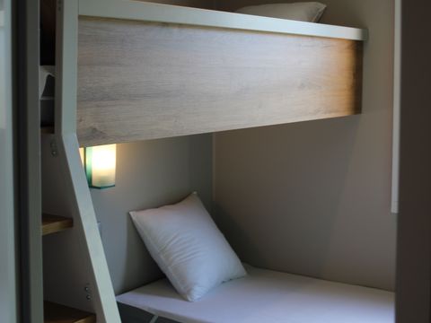 MOBILHOME 6 personnes - Privilège 3 chambres (attention lit mezzanine max 75kg)
