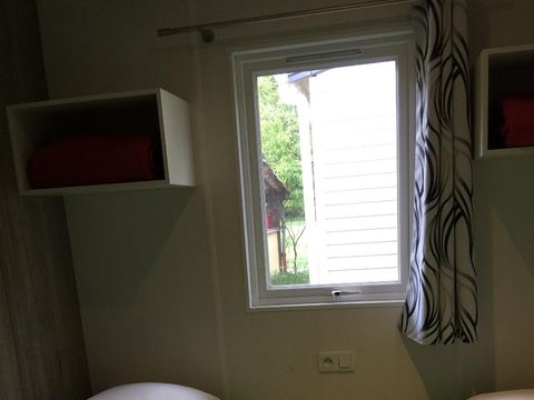 CHALET 4 personnes - PREMIUM (2 chambres) :