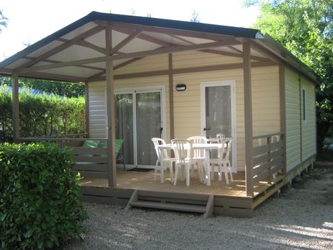 CHALET 5 personnes - Chalet Soléa Confort 40m² - 2 chambres + climatisation + TV - dont terrasse couverte de 13m² 1/5 pers