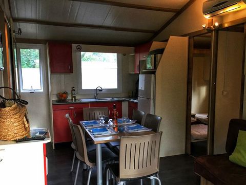 CHALET 6 personnes - Chalet Samoa Confort 46m² - 3 chambres 4 adultes 2 enfants + Clim + TV - terrasse semi-couverte 19m² 1/6 pers