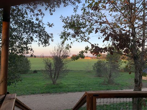TENTE TOILE ET BOIS 5 personnes - CABANE LODGE sur PILOTIS climatisée 2 chambres