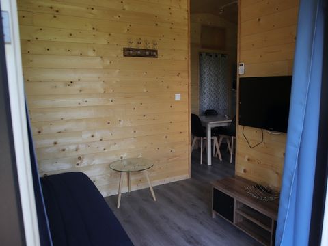 CHALET 5 personnes - CHALET PREMIUM 2ch/2sdb - clim - LV - TV - BBQ - Ménage*, draps, draps de bain - 35m2+terrasse 17m2