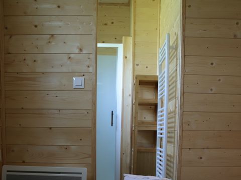 CHALET 5 personnes - CHALET PREMIUM 2ch/2sdb - clim - LV - TV - BBQ - Ménage*, draps, draps de bain - 35m2+terrasse 17m2