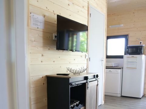 CHALET 5 personnes - COTTAGE PREMIUM 2ch - clim - LV - TV - BBQ-Ménage*,draps,draps de bain - 35m2+terrasse couverte 12m2