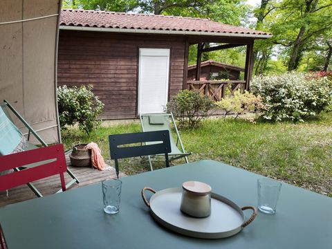 HÉBERGEMENT INSOLITE 4 personnes - COCO SWEET Hébergement atypique 1/4 pers