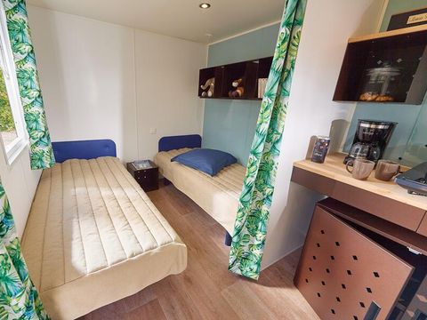 LODGE 4 personnes - Ciela Mobilodge - 2 chambres (sans sanitaire)