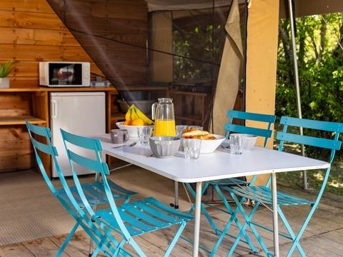 TENTE 5 personnes - Ciela Nature Lodge - 2 chambres - Cuisine – Salle de bain