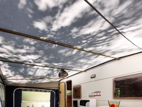 CARAVANE 2 personnes - (Sans sanitaires)