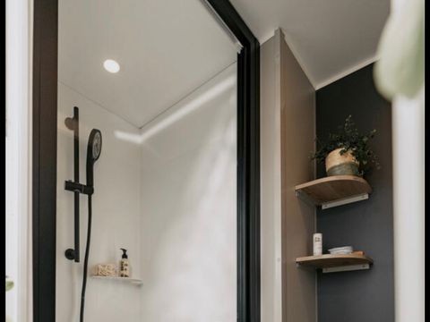 MOBILHOME 4 personnes - Confort + 26m² (2 chambres) + terrasse couverte 10m²