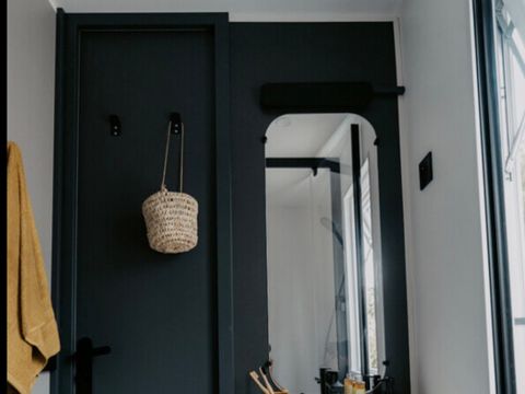 MOBILHOME 4 personnes - Confort + 26m² (2 chambres) + terrasse couverte 10m²