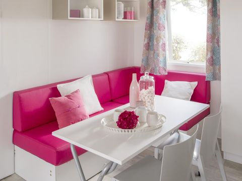 MOBILHOME 4 personnes - Confort + 26m² (2 chambres) + terrasse couverte 10m²