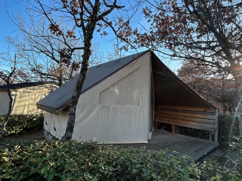 TENTE 4 personnes - meublée Junior Standard 17m² (2 chambres) sans sanitaires