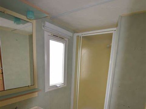 MOBILHOME 4 personnes - Mobil-home Standard 26m² (2 chambres) + terrasse couverte 8m²