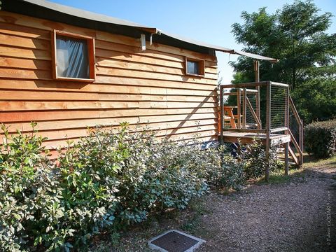 TENTE TOILE ET BOIS 4 personnes - Cabane Lodge sur pilotis Confort 24m² (2 chambres) - terrasse couverte 10m²