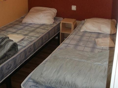 MOBILHOME 4 personnes - Confort 26m² (2 chambres) + terrasse couverte 10m²