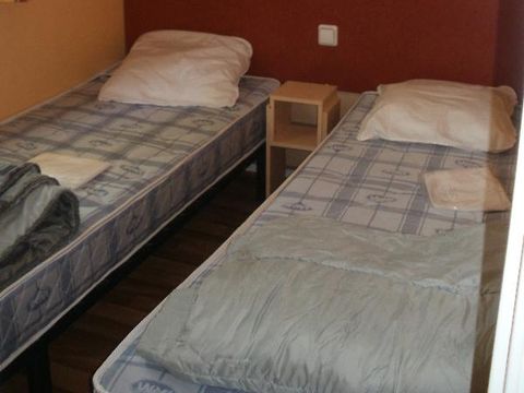 MOBILHOME 6 personnes - Confort 30m² (3 chambres) + terrasse couverte 10m²