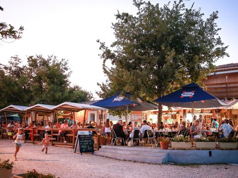 Flower Camping l'Epi Bleu - Camping Alpes-de-Haute-Provence - Image N°10