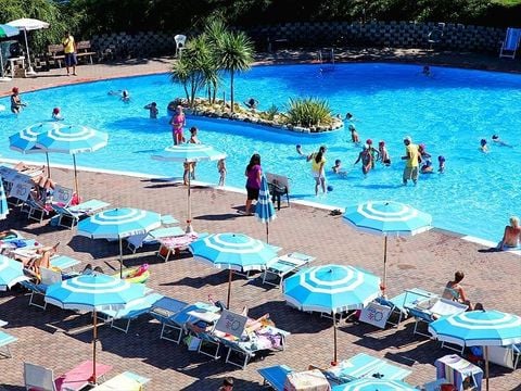 Centro Vacanze San Marino - Camping Pesaro-Urbino - Afbeelding N°4