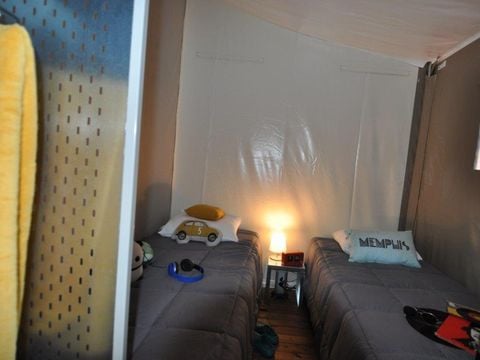 TENTE 5 personnes - Lodge sans sanitaires