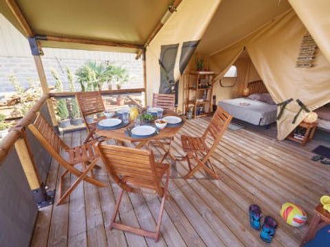 TENTE TOILE ET BOIS 5 personnes - Lodge Bali avec sanitaires