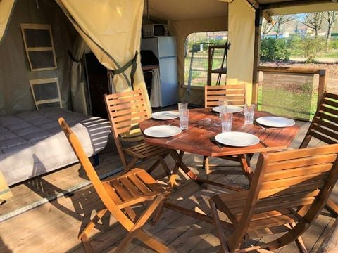 Tente en toile et en bois 5 personnes - Lodge Bali avec sanitaires