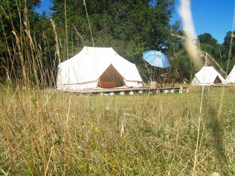 TENTE 4 personnes - Confort sans sanitaires