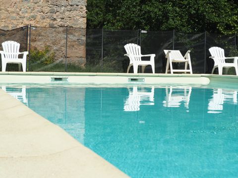 Emplacement - Emplacement : voiture + tente/caravane ou camping-car