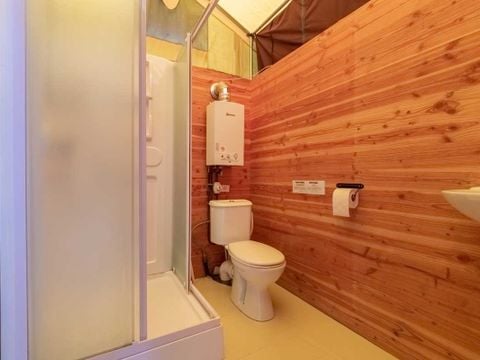 TENTE 4 personnes - Canadienne avec poêle à bois