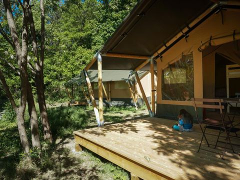 Tente en toile et en bois 4 personnes - Baroudeur (sans salle de bain privative)