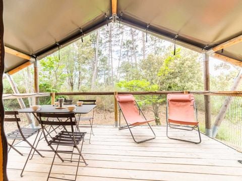 TENTE TOILE ET BOIS 4 personnes - Baroudeur (sans salle de bain privative)