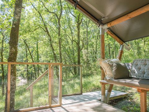 TENTE TOILE ET BOIS 3 personnes - Shimoni - 16 m² + terrasse 12 m²