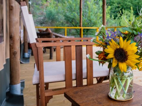 TENTE TOILE ET BOIS 6 personnes - Lodge Maasai Mara - 31 m² + 12.5 m² + terrasse 23 m²