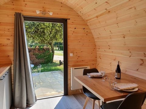 HÉBERGEMENT INSOLITE 4 personnes - Hébergement Insolite - Tonneau 4pl - sans sanitaires