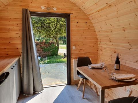 HÉBERGEMENT INSOLITE 4 personnes - Hébergement Insolite - Tonneau 4pl - sans sanitaires