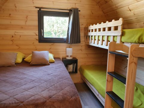 HÉBERGEMENT INSOLITE 4 personnes - Hébergement Insolite - Tonneau 4pl - sans sanitaires