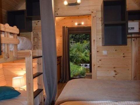 HÉBERGEMENT INSOLITE 4 personnes - Hébergement Insolite - Tonneau 4pl - sans sanitaires